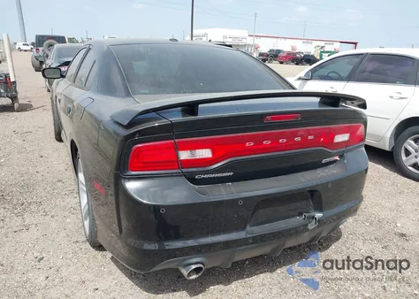 2012 Dodge Charger Srt8 z USA, uszkodzony, nr VIN 2C3CDXEJ7CH169853